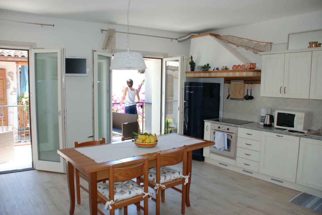 Casa Fanny Apartment Limone sul Garda Ngoại thất bức ảnh